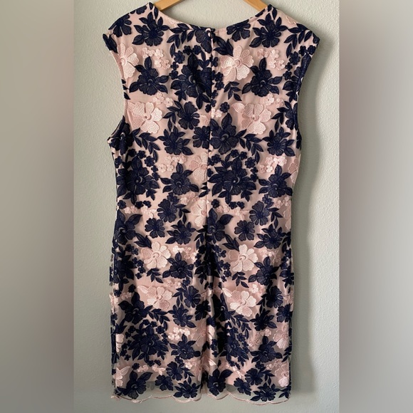 Donna Ricco Embroidered Mesh Sheath Evening Dress - Picture 2 of 9